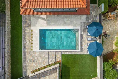 Villa Mit einem schönen Pool