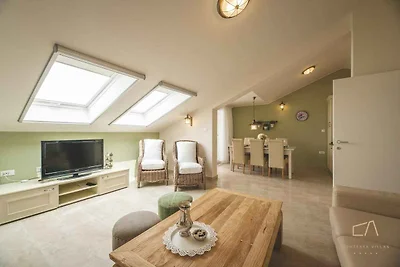 Ferienwohnung mit Balkon, Klimaanlage und