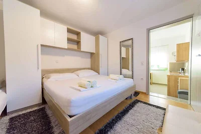 Ferienwohnung nur 40 m von Strand