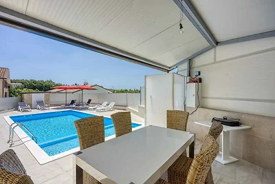FerienHaus mit Pool