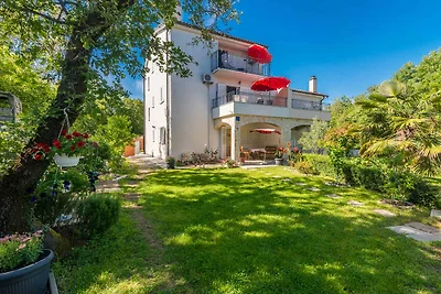 Ferienwohnung mit Klimaanlage und Grill, umge