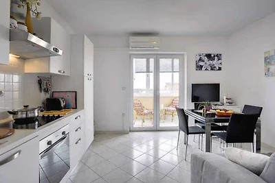 Ferienwohnung mit Balkon und Klimaanlage