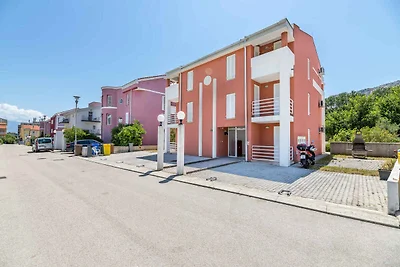 Ferienwohnung mit Balkon 300 m vom Strand