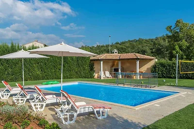 Villa mit Pool und Klimaanlage