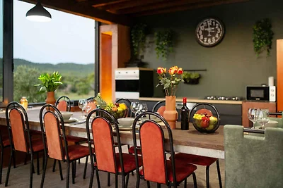 Steinhaus mit privatem Pool und herrlicher Na