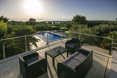 Ferienwohnung mit Aussenpool