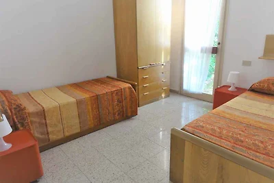 Ferienwohnung mit grossem Garten in ruhiger