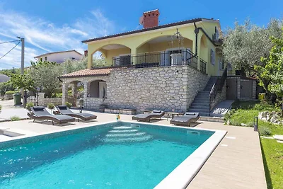 Ferienhaus mit Poolnutzung, Terrasse und