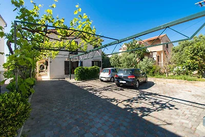 Ferienwohnung mit Balkon und Grill