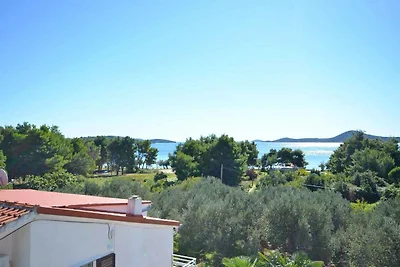 Ferienwohnung mit Balkon und Meerblick