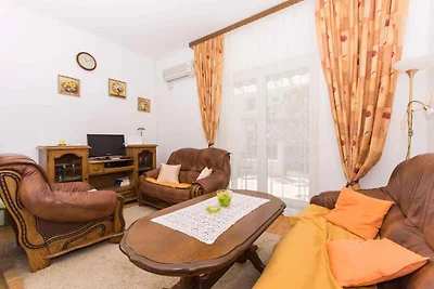 Appartamento Vacanza con famiglia Okrug Gornji