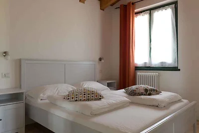 Ferienwohnung mit Terrasse und Seeblick