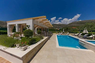 Vakantiehuis Ontspannende vakantie Seget Donji