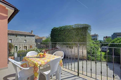 Ferienwohnung mit privatem Balkon und Garten 