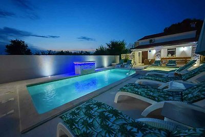 Villa mit Pool