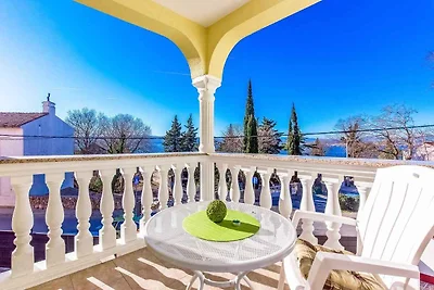Villa mit Internetzugang und Pool