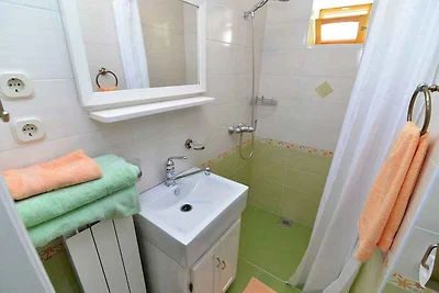 Studio mit Terrasse und Klimaanlage