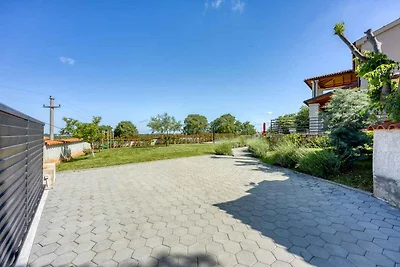 Villa mit Pool und Klimaanlage