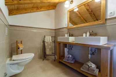 Ferienhaus mit Pool und Aussenbereich