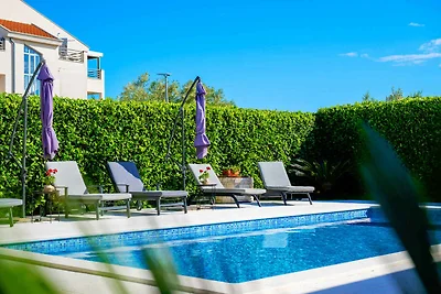 Elegante Villa Batana in Sukošan – Mediterran