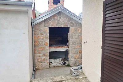 Ferienwohnung mit Balkon und Grill