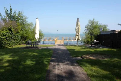 Ferienhaus völlig renoviert direkt am Balaton