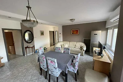 Ferienwohnung Zweistöckiges Apartment am