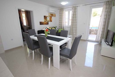 Holiday flat family holiday Baska