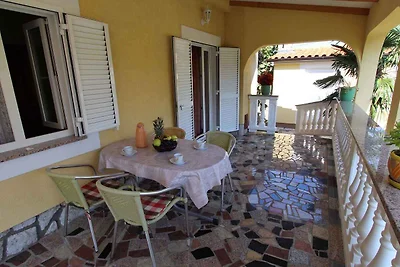 Ferienwohnung mit Pool zur gemeinsamen