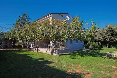 Ferienwohnung mit Balkon und Grill