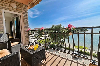 Ferienwohnung am Meer mit einem Balkon