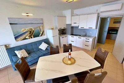Ferienwohnung mit Balkon und Klimaanlage