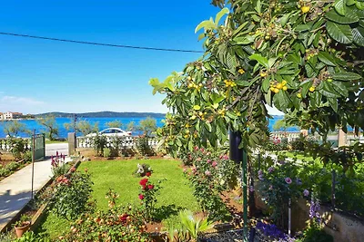 Ferienhaus direkt am Meer, ideal für 8