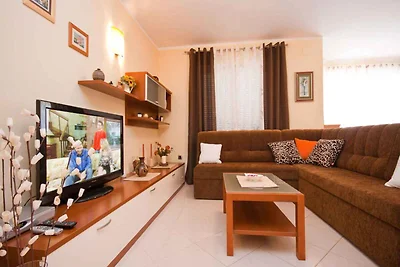 Ferienwohnung mit Terrasse und Grill