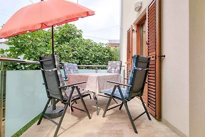Ferienwohnung mit Terrasse und Klimaanlage