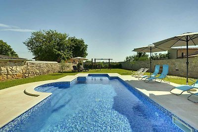 Villa mit Pool