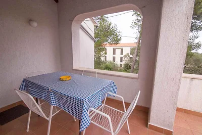 Ferienwohnung mit Terrasse und Grill