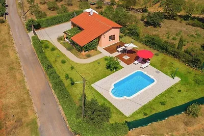 Ferienhaus mit Pool