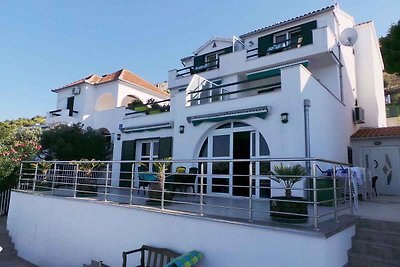 Ferienwohnung direkt am Meer mit Terrasse