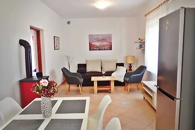 Ferienwohnung mit Garten und Klimaanlage