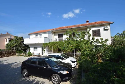 Appartamento Vacanza con famiglia Omisalj