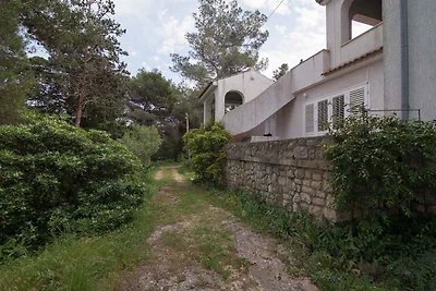 Ferienwohnung mit Terrasse und Grill
