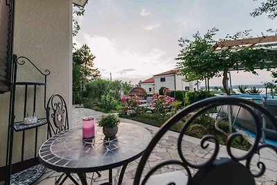 Ferienwohnung mit Meerblick und Pool