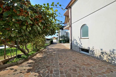 Ferienwohnung mit Klimaanlage und Terrasse in