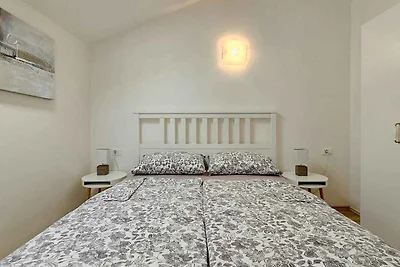 Ferienwohnung mit Klimaanlage, SAT-TV, WLAN u