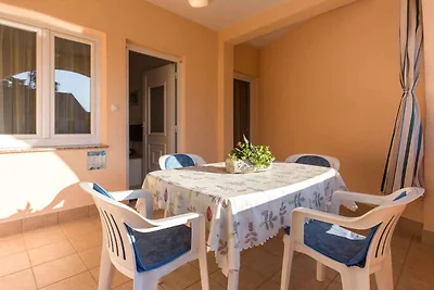 Ferienwohnung mit Terrasse und Klimaanlage