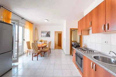 Ferienwohnung mit Balkon und Klimaanlage