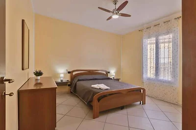 Ferienwohnung mit Klimaanlage und Balkon mit