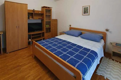 Ferienwohnung mit Terrasse und Klimaanlage