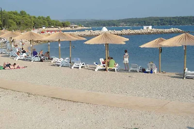 Ferienwohnung mit Klimaanlage und Parkplatz